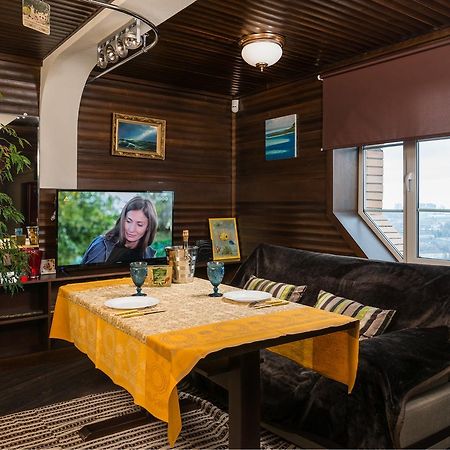 The Sky Loft Apartment เคียฟ ภายนอก รูปภาพ