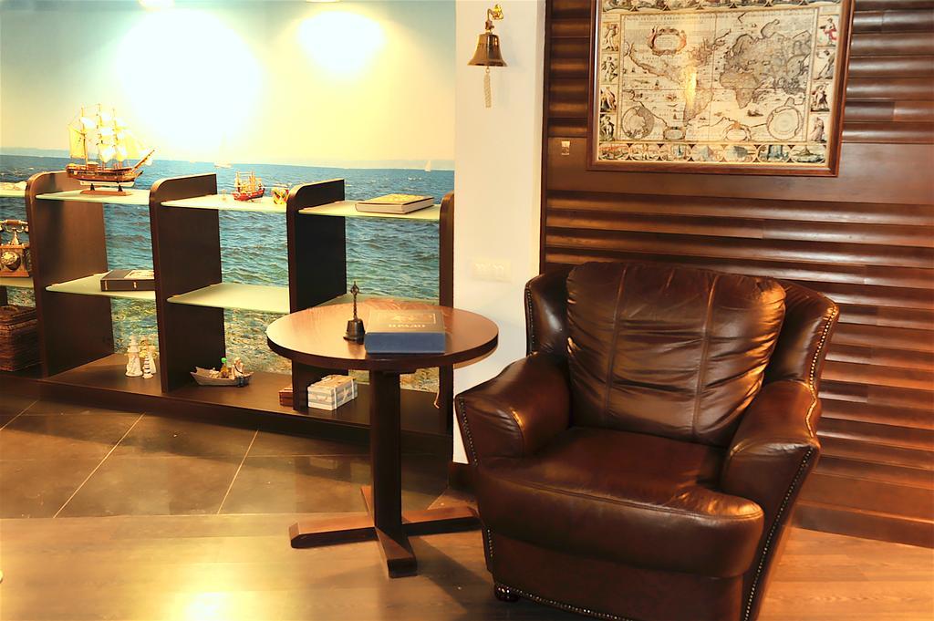 The Sky Loft Apartment เคียฟ ภายนอก รูปภาพ